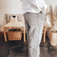 Becca Barrel Jeans - GREY