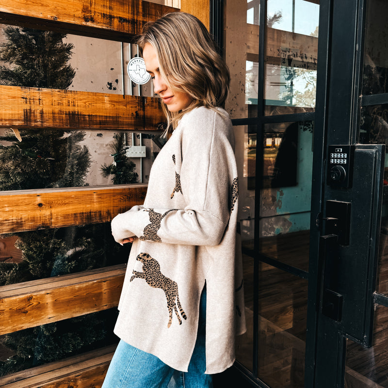 Lacey Leopard Turtleneck Sweater - OATMEAL