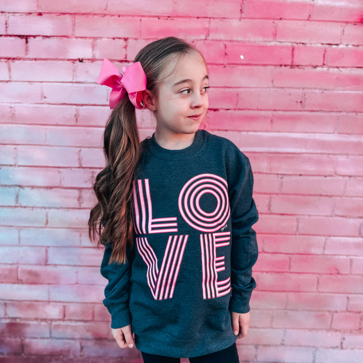 YOUTH Retro Love Sweatshirt