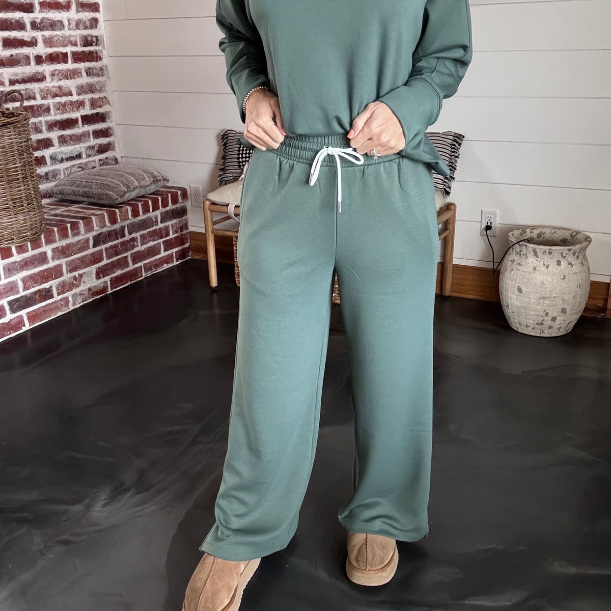 Sterling Scuba Wide Leg Sweatpants - DARK FOREST