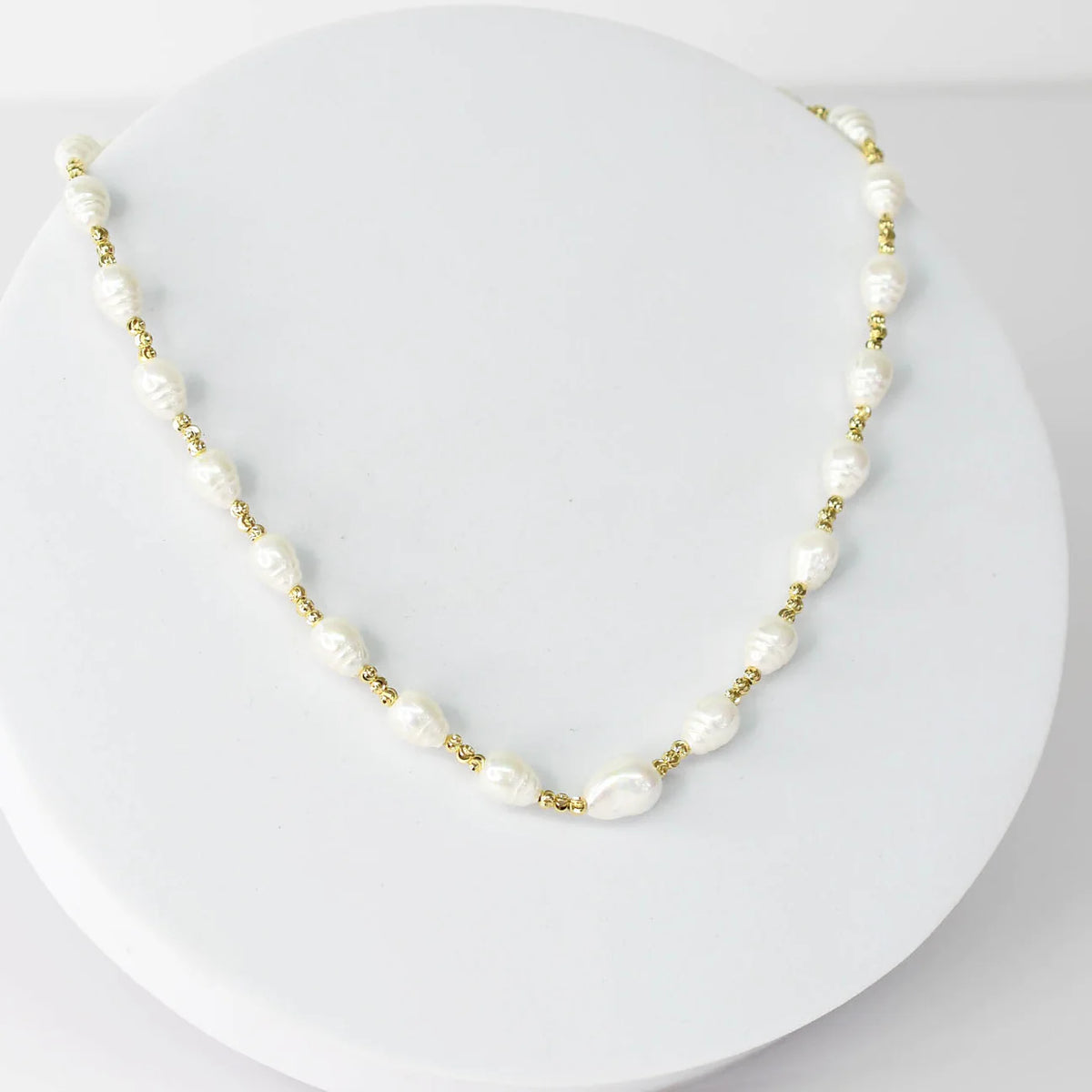 Pearl Chic Necklace